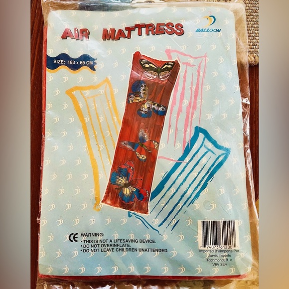 Vintage Butterfly Patterned Air Mattress Never been opened or used - Picture 2 of 2